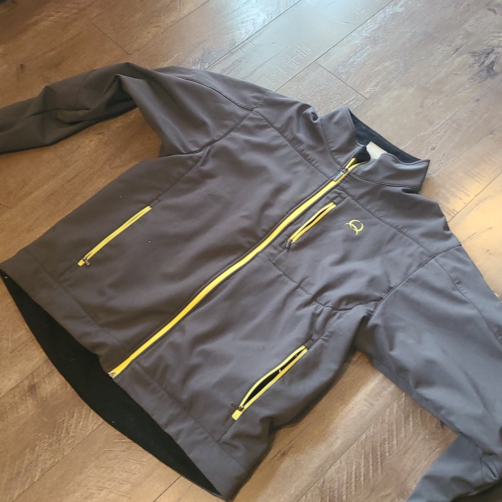 Cinch Performance Jacket in Gray with Yellow Zippers